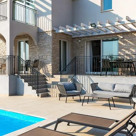 Villas * Diminići