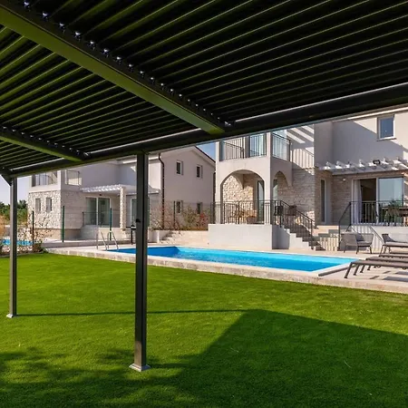 Villas Diminići