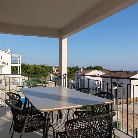 Villas * Diminići