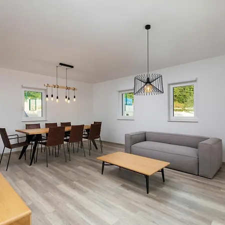 Villa Villas *