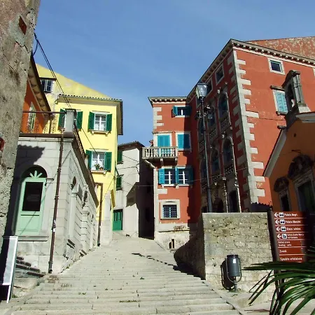 Villas Villa *